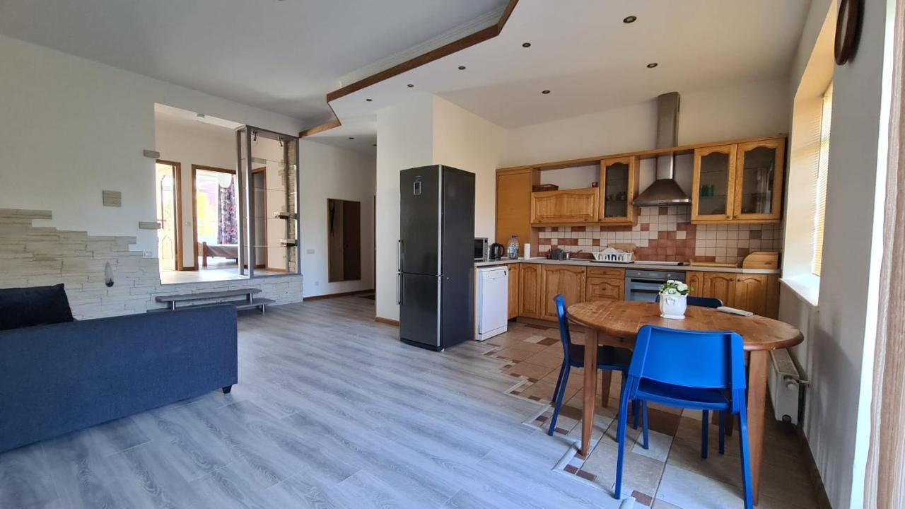 Spacious Condo 5 Min To Jurmala Beach Εξωτερικό φωτογραφία
